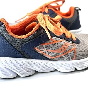 Saucony Wind | Big Kid | Size 11M | SK265059 | Gray / Orange / Navy